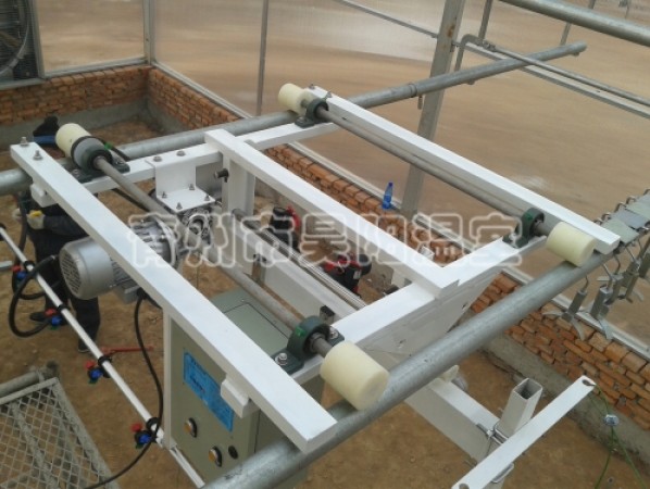 Greenhouse mobile waterwheel